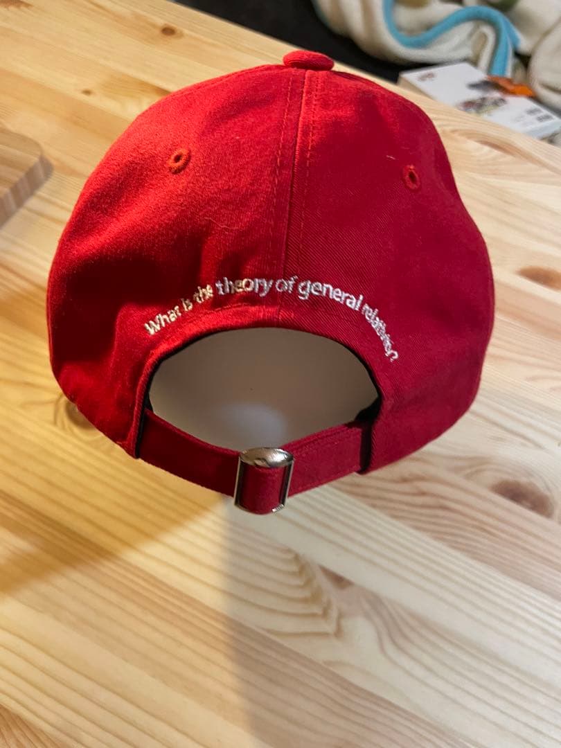 GADID GADID ANONIEM red cap